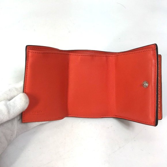 FENDI Peekaboo Wallet Trifold wallet - Picture 14 of 16